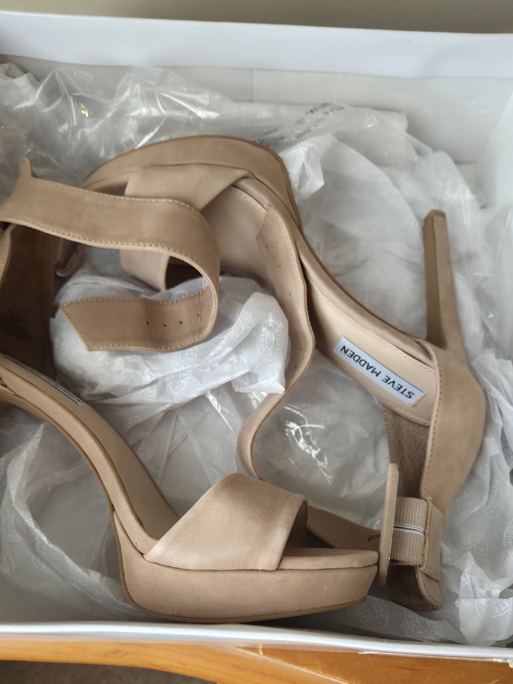 Steve Madden Beige Open-Toe Platform Sandal
